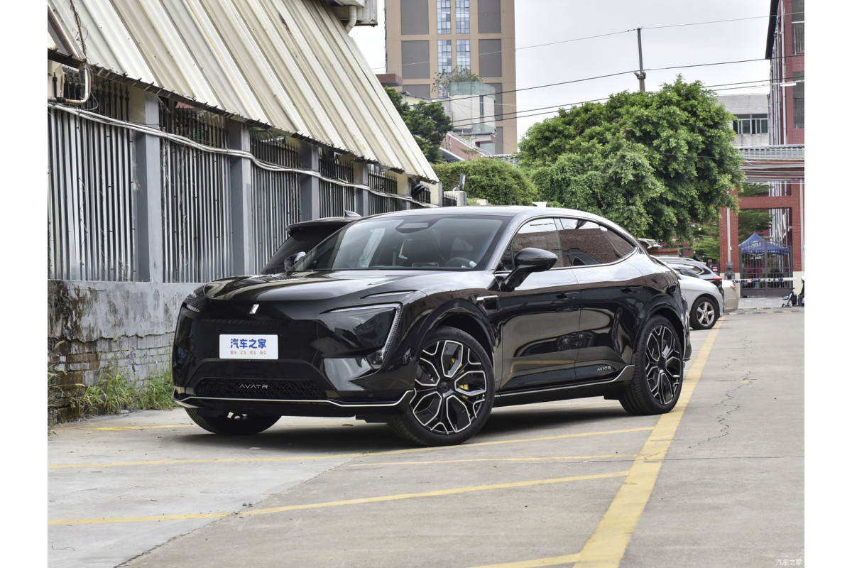 AVATR 11 116 kWh 4WD LUXURY EDITION
