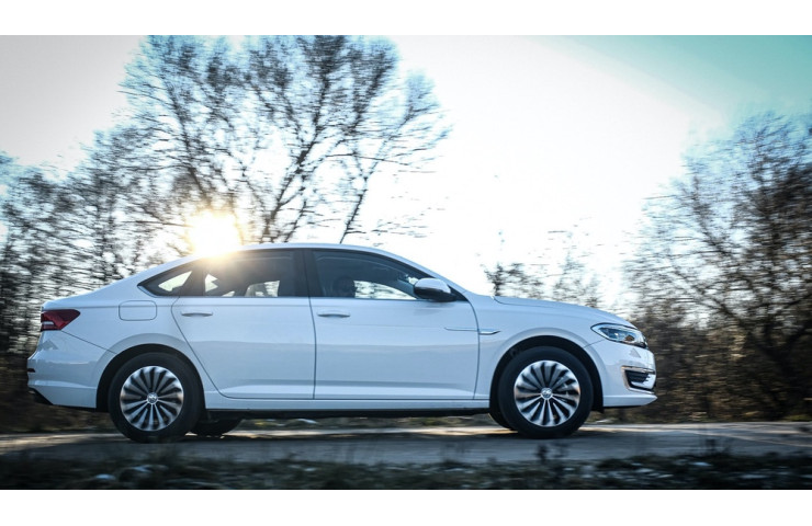 VOLKSWAGEN E-LAVIDA BASIC