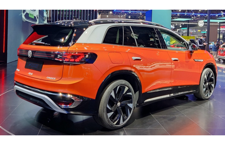 VOLKSWAGEN ID6 CROZZ PRO