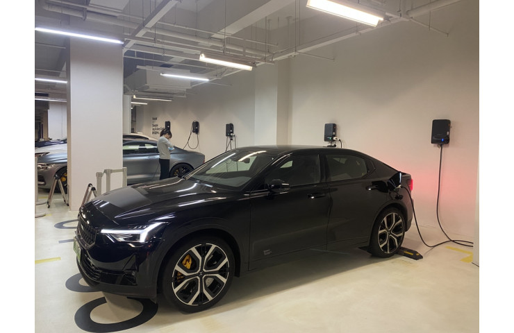 Polestar 2 Launch Edition 