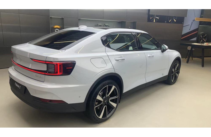 Polestar 2 Launch Edition 