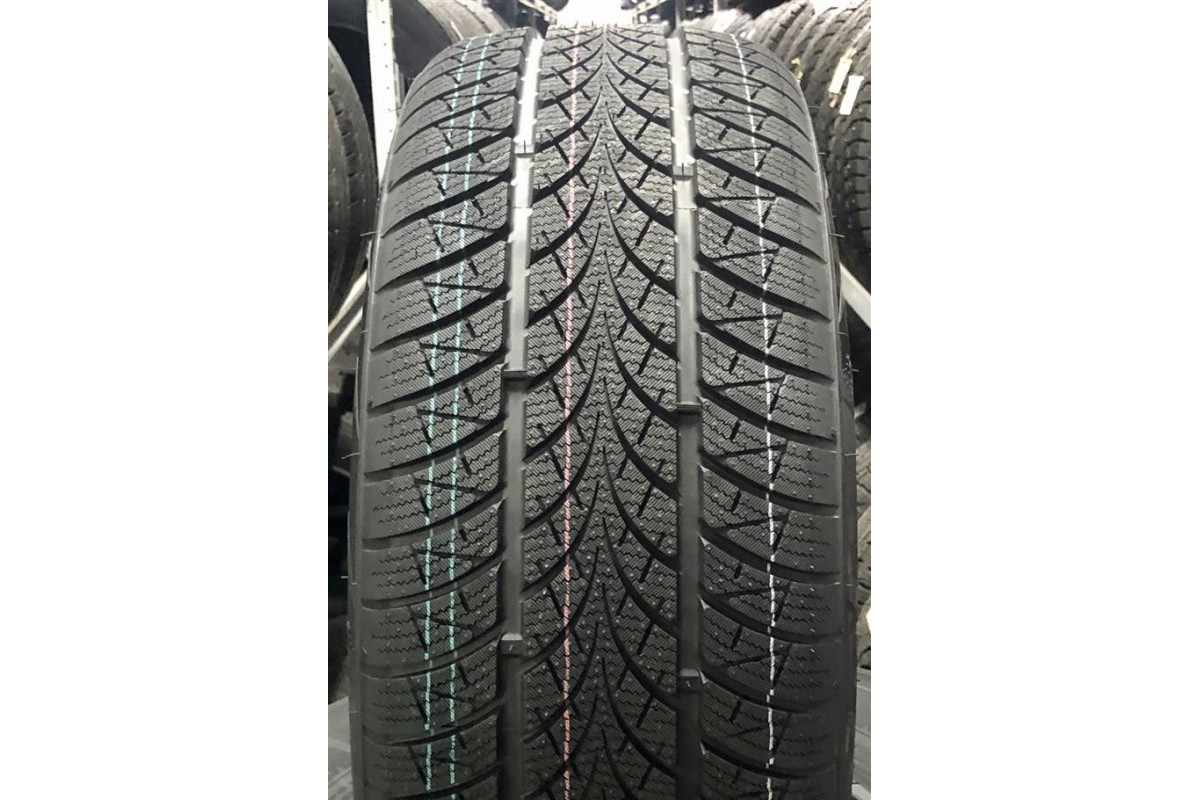 Комплект зимових шин 215/55 R18 Triangle WinterX TW401 99V XL